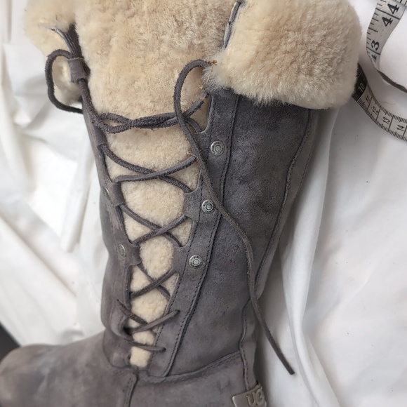 UGG ladies grey over the Calf boots - Picture 3 of 10